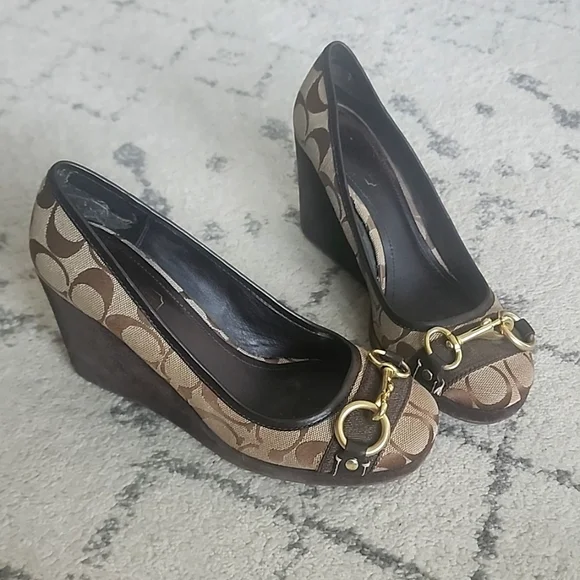靴 Coach Peeptoe Logo Fabric Wedges (Black) 靴 Coach Peeptoe Logo Fabric Wedges (Black) Coach | Shoes